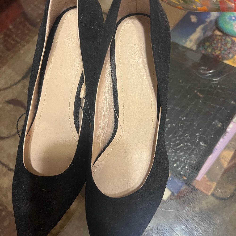 H&M Black Heels Elegant Minimalist Design